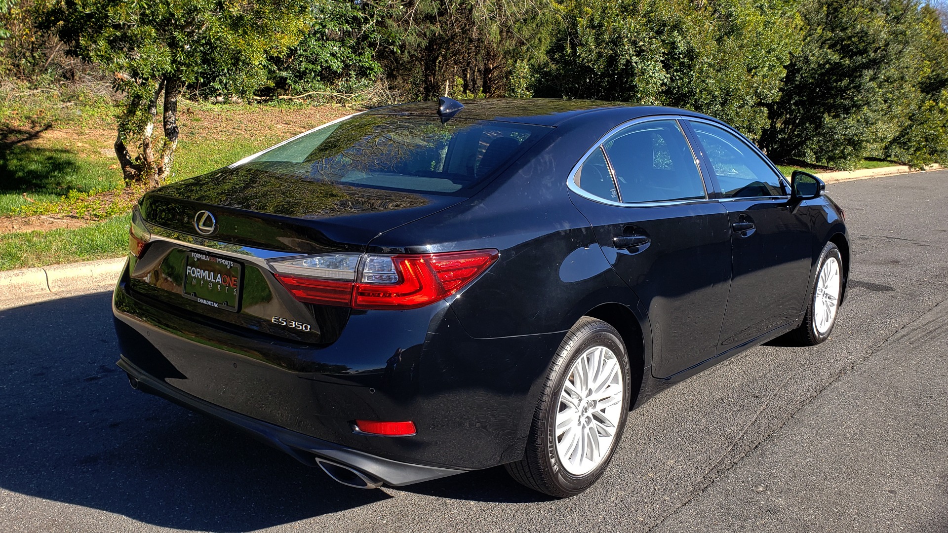 Used 2017 Lexus ES 350 PREMIUM / NAV / SUNROOF / BSM / VENT STS / REARVIEW for sale Sold at Formula Imports in Charlotte NC 28227 6