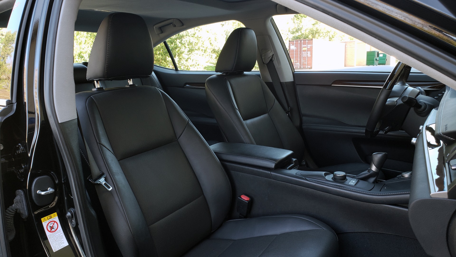 Used 2017 Lexus ES 350 PREMIUM / NAV / SUNROOF / BSM / VENT STS / REARVIEW for sale Sold at Formula Imports in Charlotte NC 28227 61