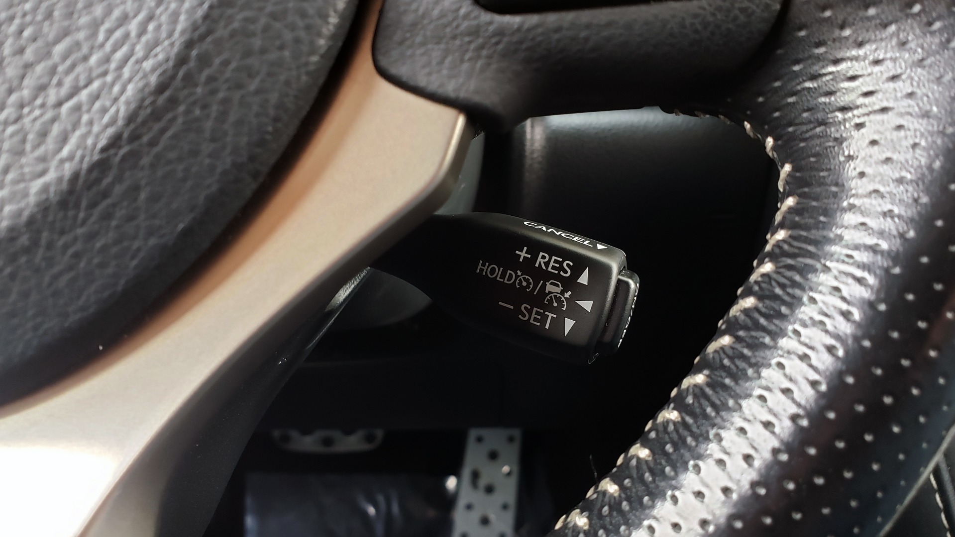 Used 2017 Lexus IS 200 TURBO F-SPORT / BSM / SUNROOF / VENT SEATS / REARVIEW for sale Sold at Formula Imports in Charlotte NC 28227 39