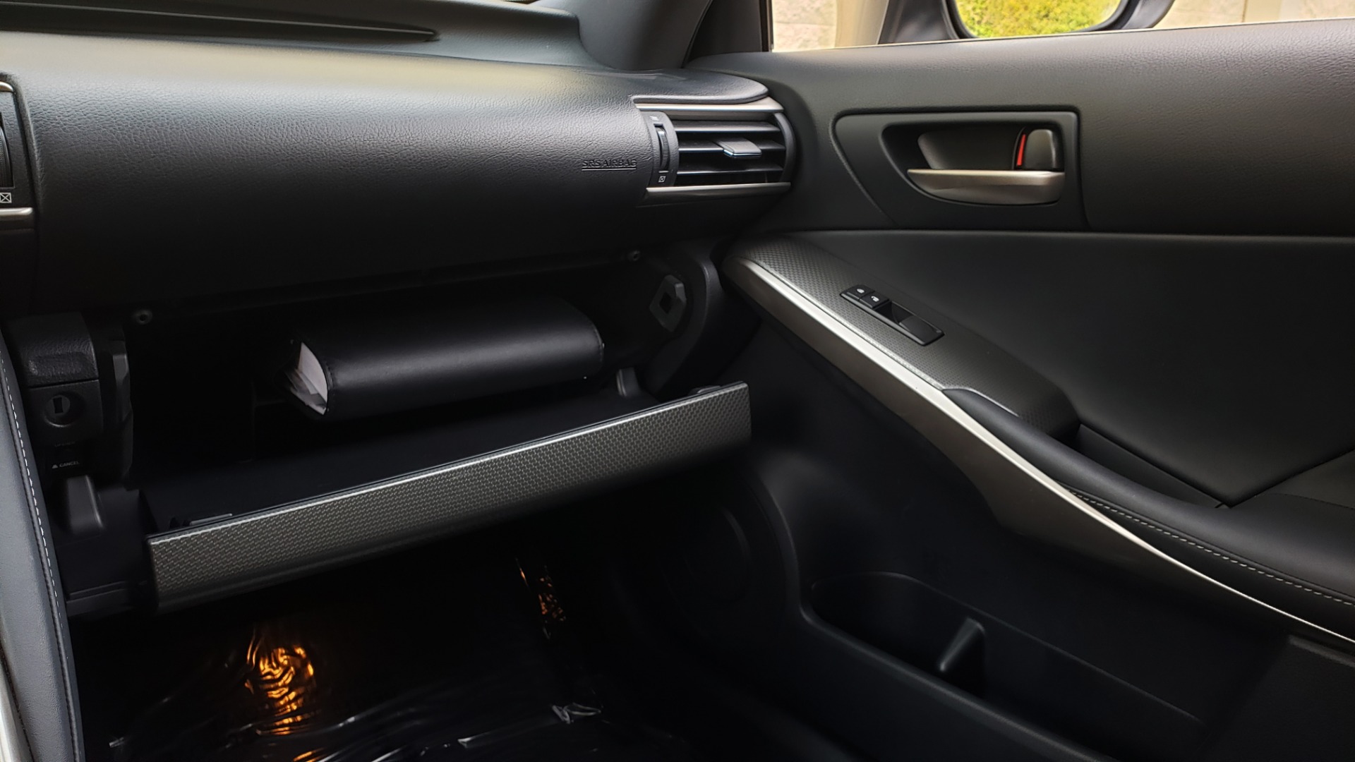 Used 2017 Lexus IS 200 TURBO F-SPORT / BSM / SUNROOF / VENT SEATS / REARVIEW for sale Sold at Formula Imports in Charlotte NC 28227 43