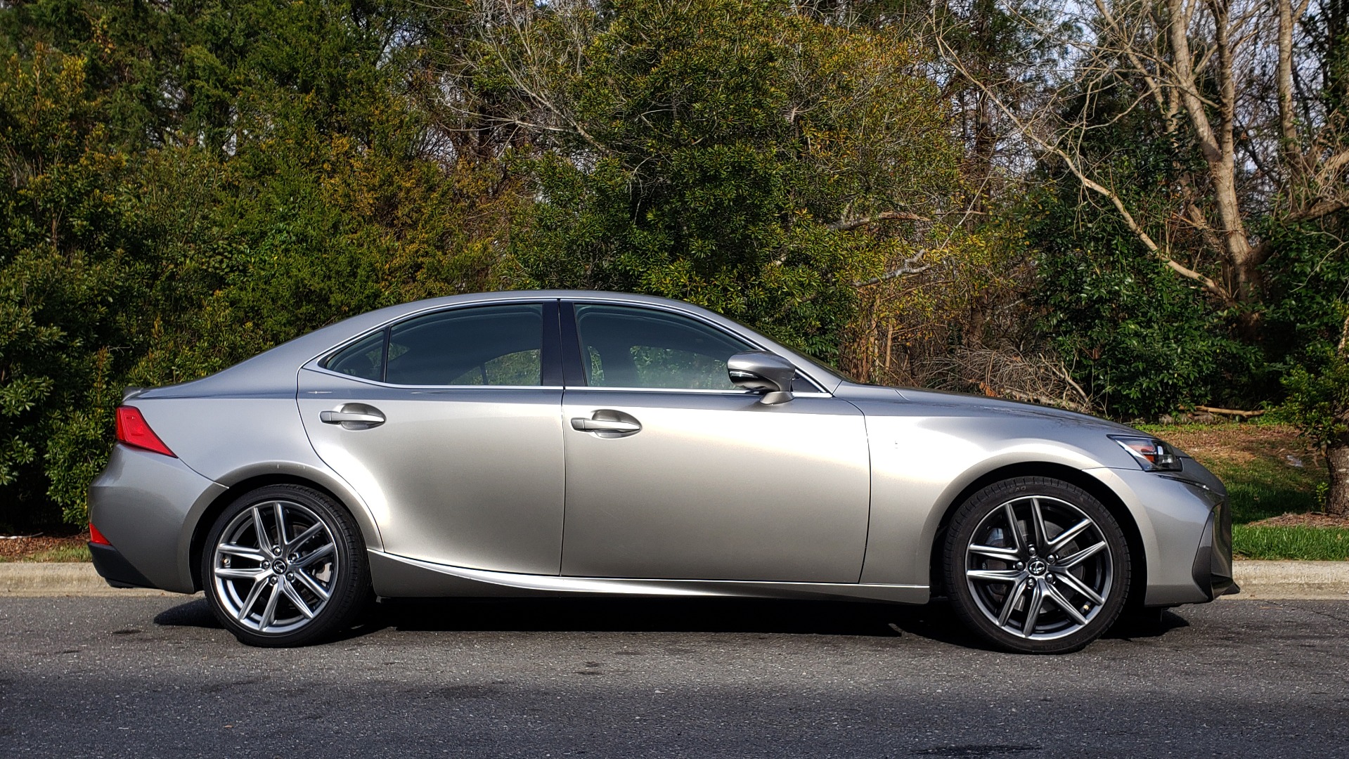 Used 2017 Lexus IS 200 TURBO F-SPORT / BSM / SUNROOF / VENT SEATS / REARVIEW for sale Sold at Formula Imports in Charlotte NC 28227 5