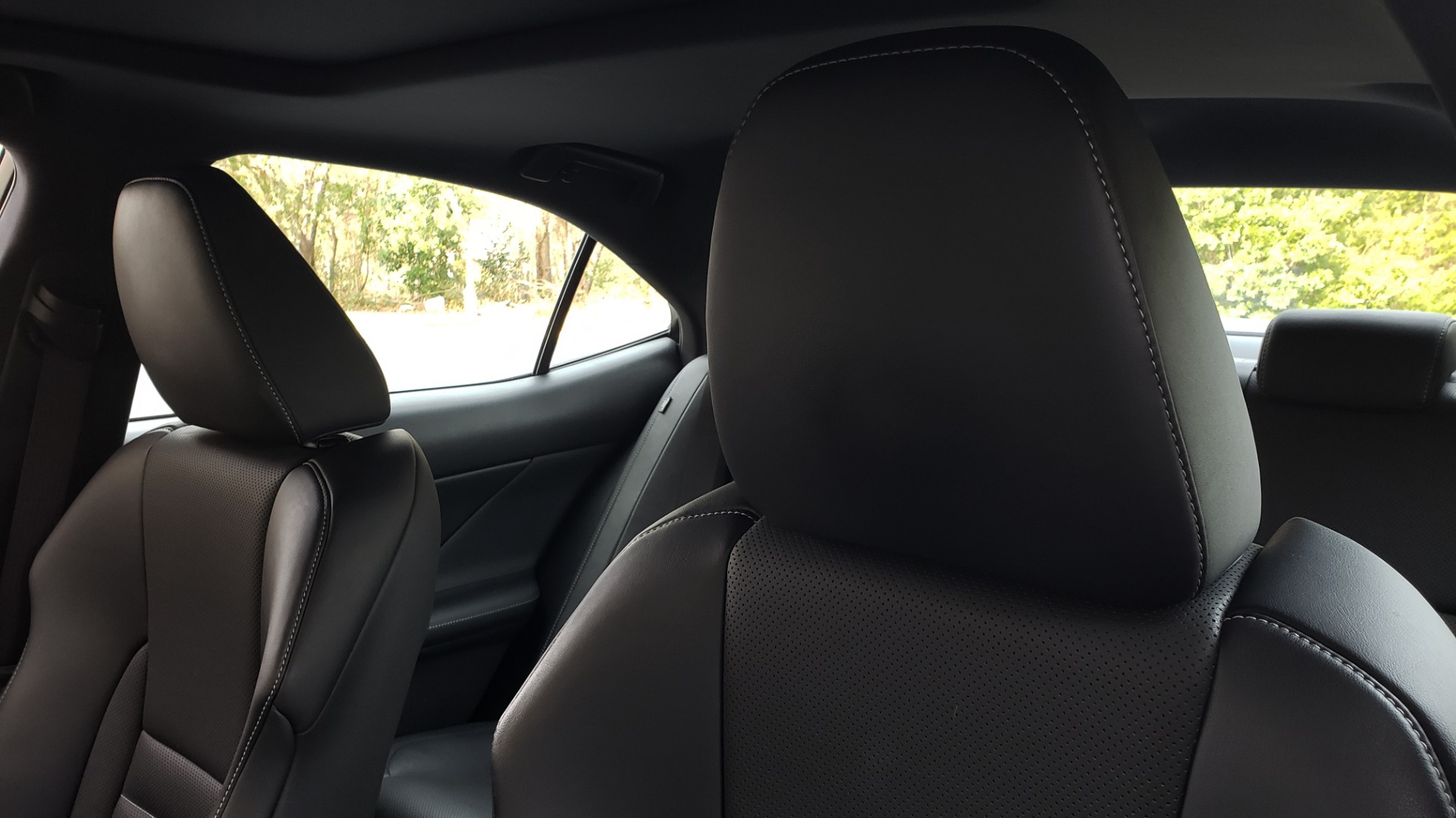 Used 2017 Lexus IS 200 TURBO F-SPORT / BSM / SUNROOF / VENT SEATS / REARVIEW for sale Sold at Formula Imports in Charlotte NC 28227 50
