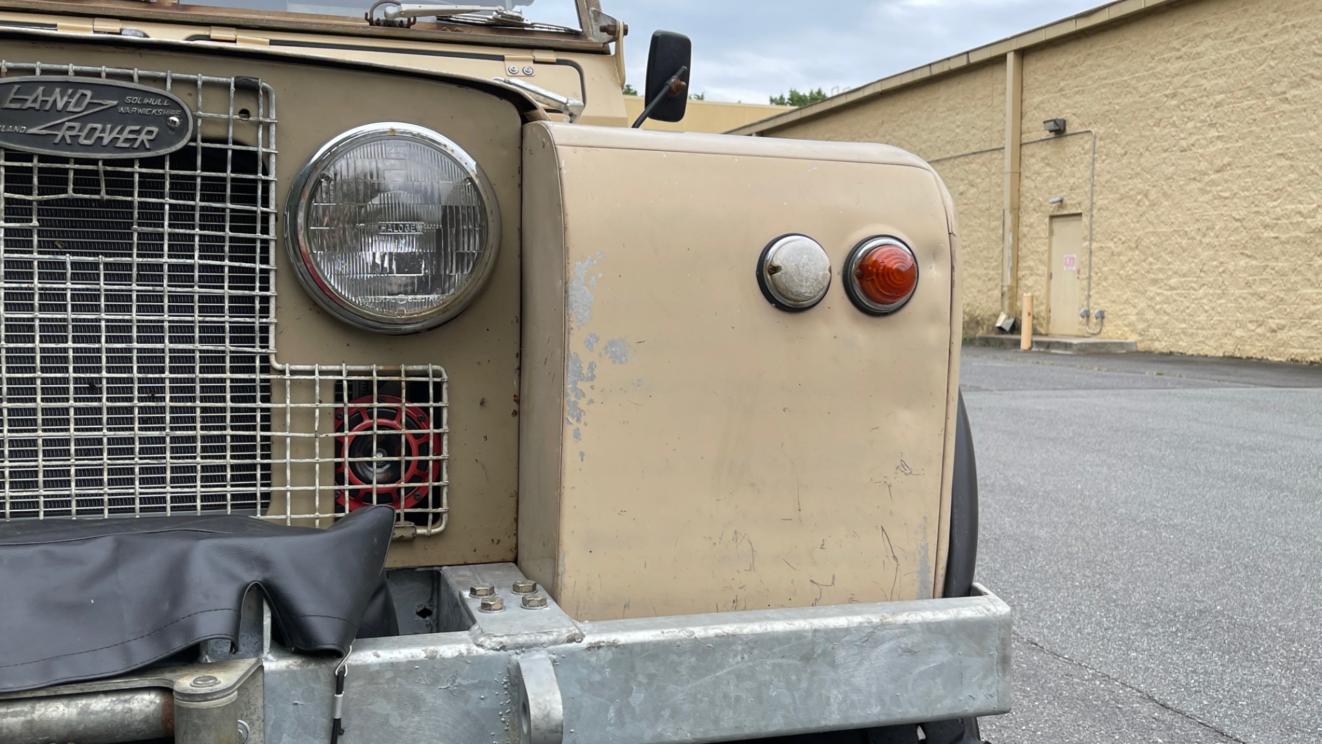 Used 1960 Land Rover 88 SERIES II VORTEC 4.8L V8 / 4X4 / 4-SPEED MANUAL / LIFTED / SOFT-TOP for sale $40,995 at Formula Imports in Charlotte NC 28227 14