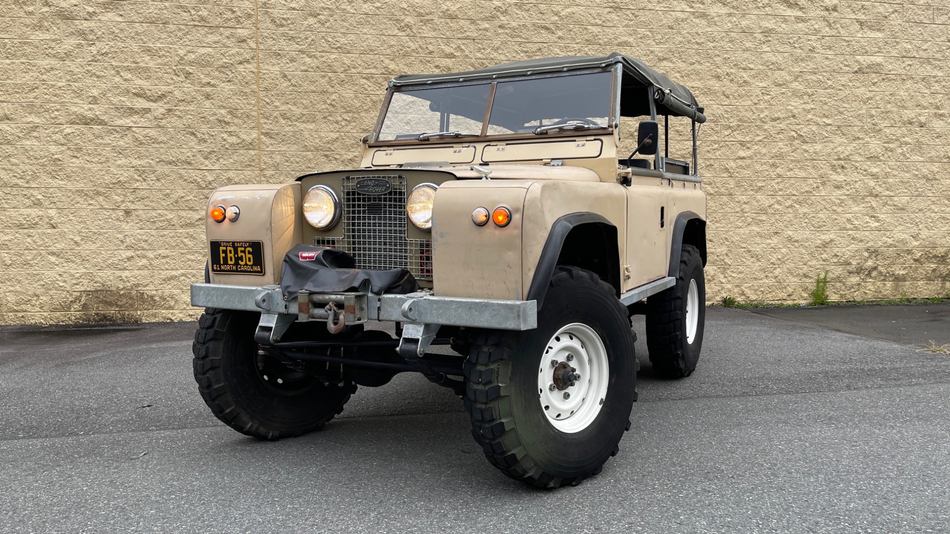 Used 1960 Land Rover 88 SERIES II VORTEC 4.8L V8 / 4X4 / 4-SPEED MANUAL / LIFTED / SOFT-TOP for sale $40,995 at Formula Imports in Charlotte NC 28227 3