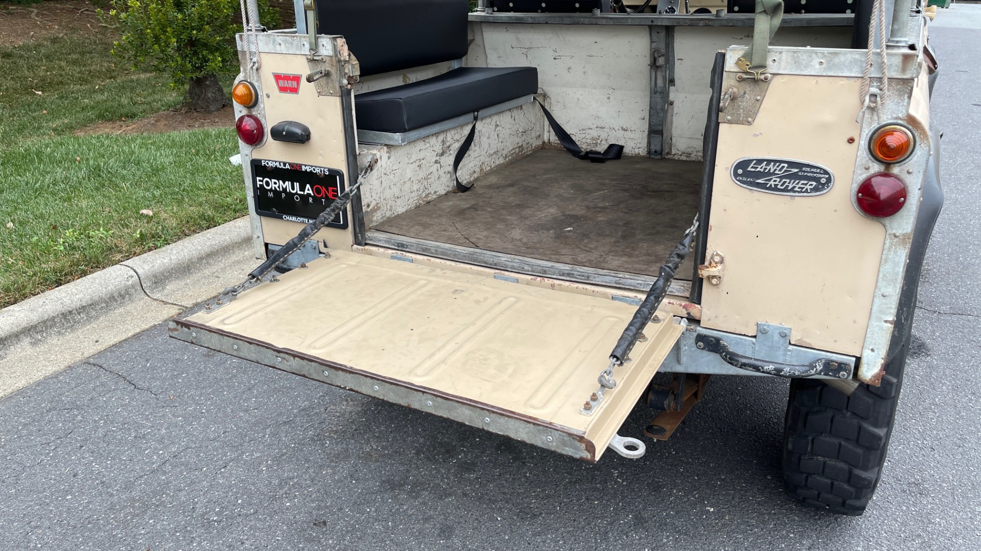 Used 1960 Land Rover 88 SERIES II VORTEC 4.8L V8 / 4X4 / 4-SPEED MANUAL / LIFTED / SOFT-TOP for sale $40,995 at Formula Imports in Charlotte NC 28227 37