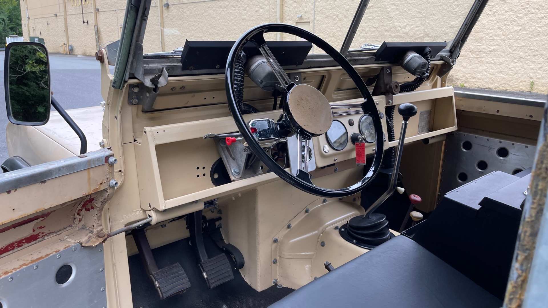 Used 1960 Land Rover 88 SERIES II VORTEC 4.8L V8 / 4X4 / 4-SPEED MANUAL / LIFTED / SOFT-TOP for sale $40,995 at Formula Imports in Charlotte NC 28227 43