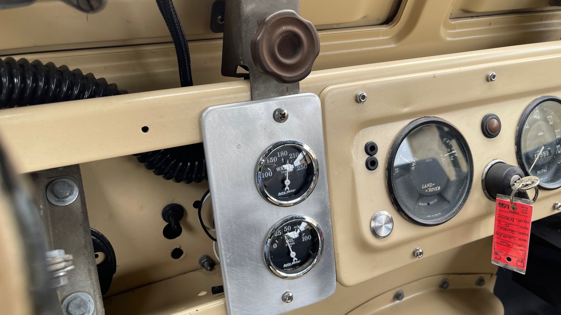 Used 1960 Land Rover 88 SERIES II VORTEC 4.8L V8 / 4X4 / 4-SPEED MANUAL / LIFTED / SOFT-TOP for sale $40,995 at Formula Imports in Charlotte NC 28227 50