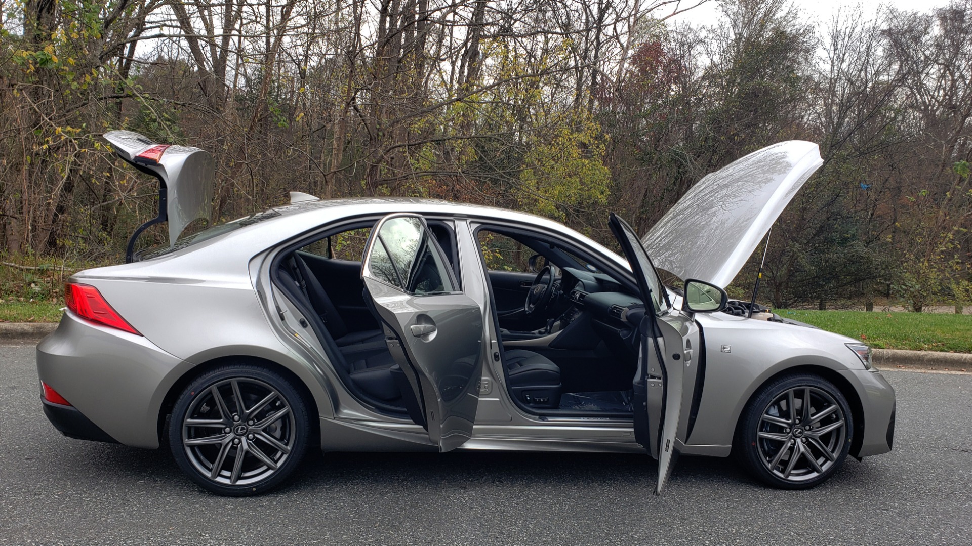 Used 2017 Lexus IS 200 TURBO F-SPORT / BSM / SUNROOF / VENT SEATS / REARVIEW for sale Sold at Formula Imports in Charlotte NC 28227 15