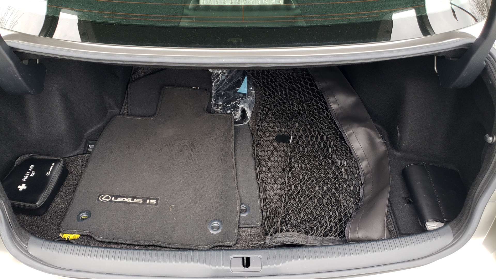 Used 2017 Lexus IS 200 TURBO F-SPORT / BSM / SUNROOF / VENT SEATS / REARVIEW for sale Sold at Formula Imports in Charlotte NC 28227 19