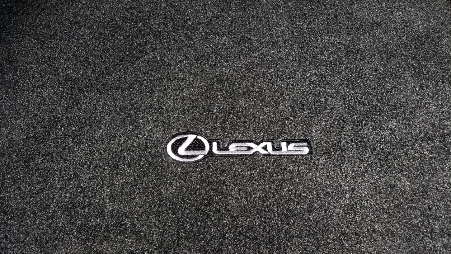 Used 2017 Lexus IS 200 TURBO F-SPORT / BSM / SUNROOF / VENT SEATS / REARVIEW for sale Sold at Formula Imports in Charlotte NC 28227 21