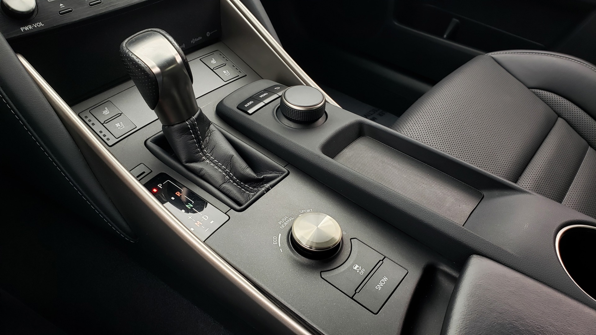 Used 2017 Lexus IS 200 TURBO F-SPORT / BSM / SUNROOF / VENT SEATS / REARVIEW for sale Sold at Formula Imports in Charlotte NC 28227 52