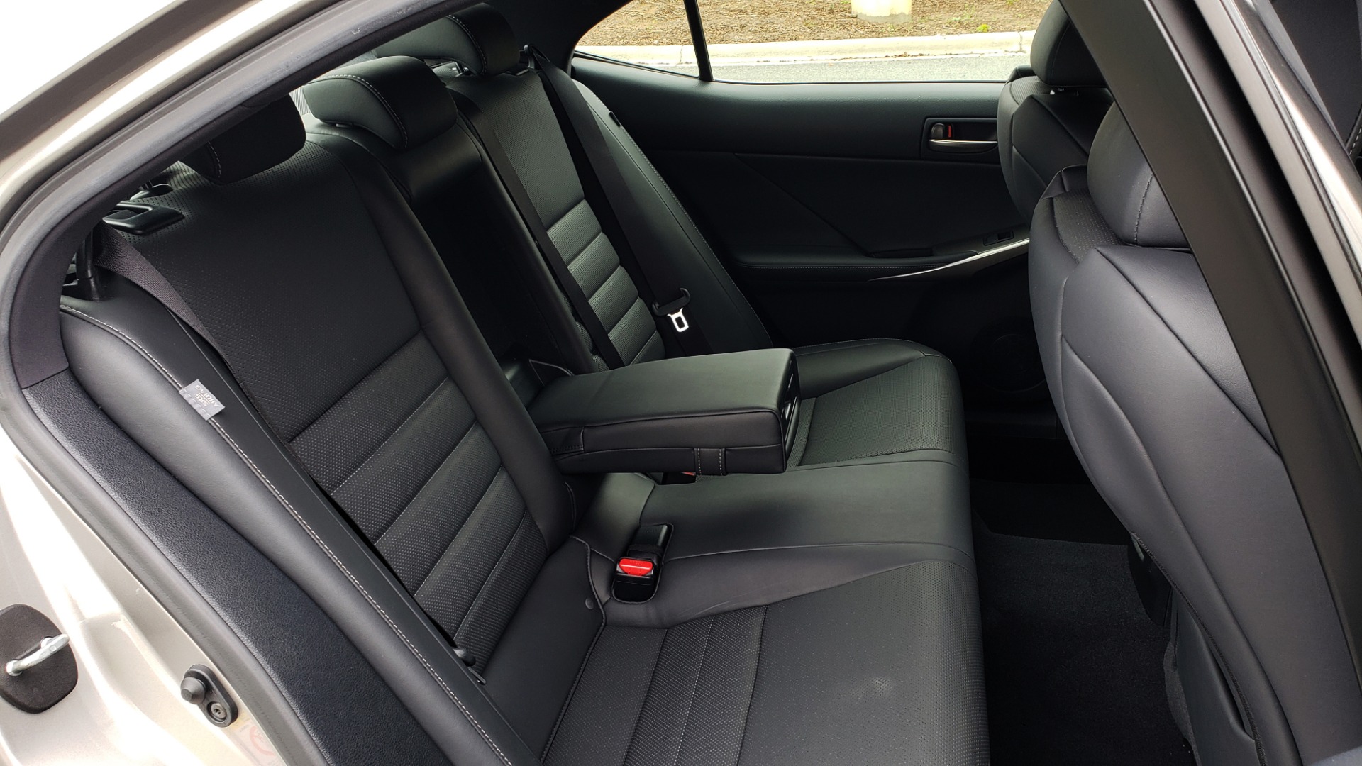 Used 2017 Lexus IS 200 TURBO F-SPORT / BSM / SUNROOF / VENT SEATS / REARVIEW for sale Sold at Formula Imports in Charlotte NC 28227 76
