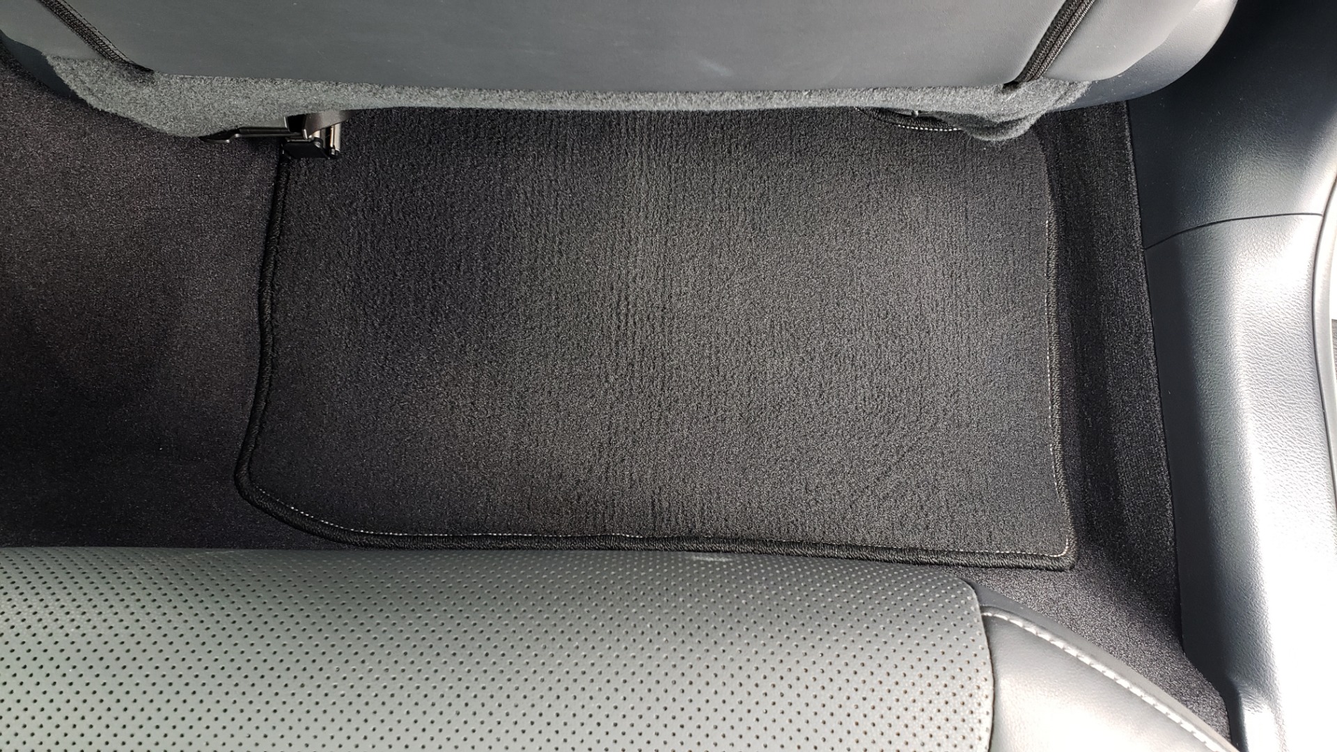 Used 2017 Lexus IS 200 TURBO F-SPORT / BSM / SUNROOF / VENT SEATS / REARVIEW for sale Sold at Formula Imports in Charlotte NC 28227 79