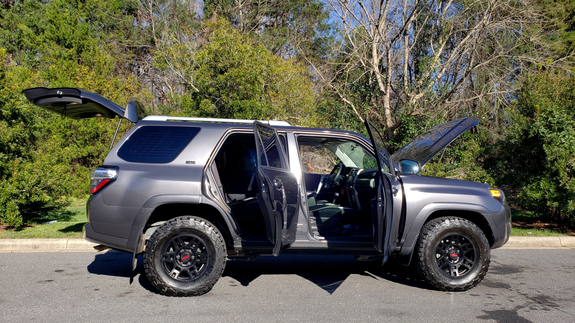 Used 2016 Toyota 4RUNNER SR5 4X2 V6 / NAV / ENTUNE PREM AUDIO / REARVIEW for sale Sold at Formula Imports in Charlotte NC 28227 12