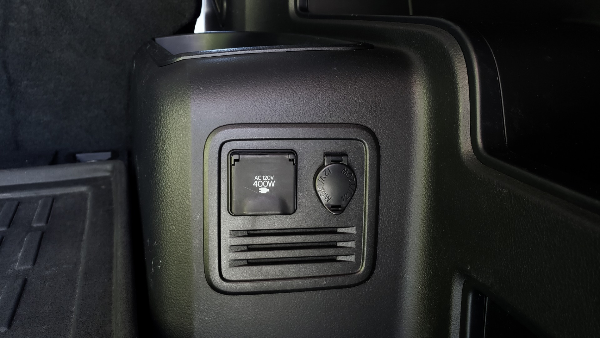 Used 2016 Toyota 4RUNNER SR5 4X2 V6 / NAV / ENTUNE PREM AUDIO / REARVIEW for sale Sold at Formula Imports in Charlotte NC 28227 19