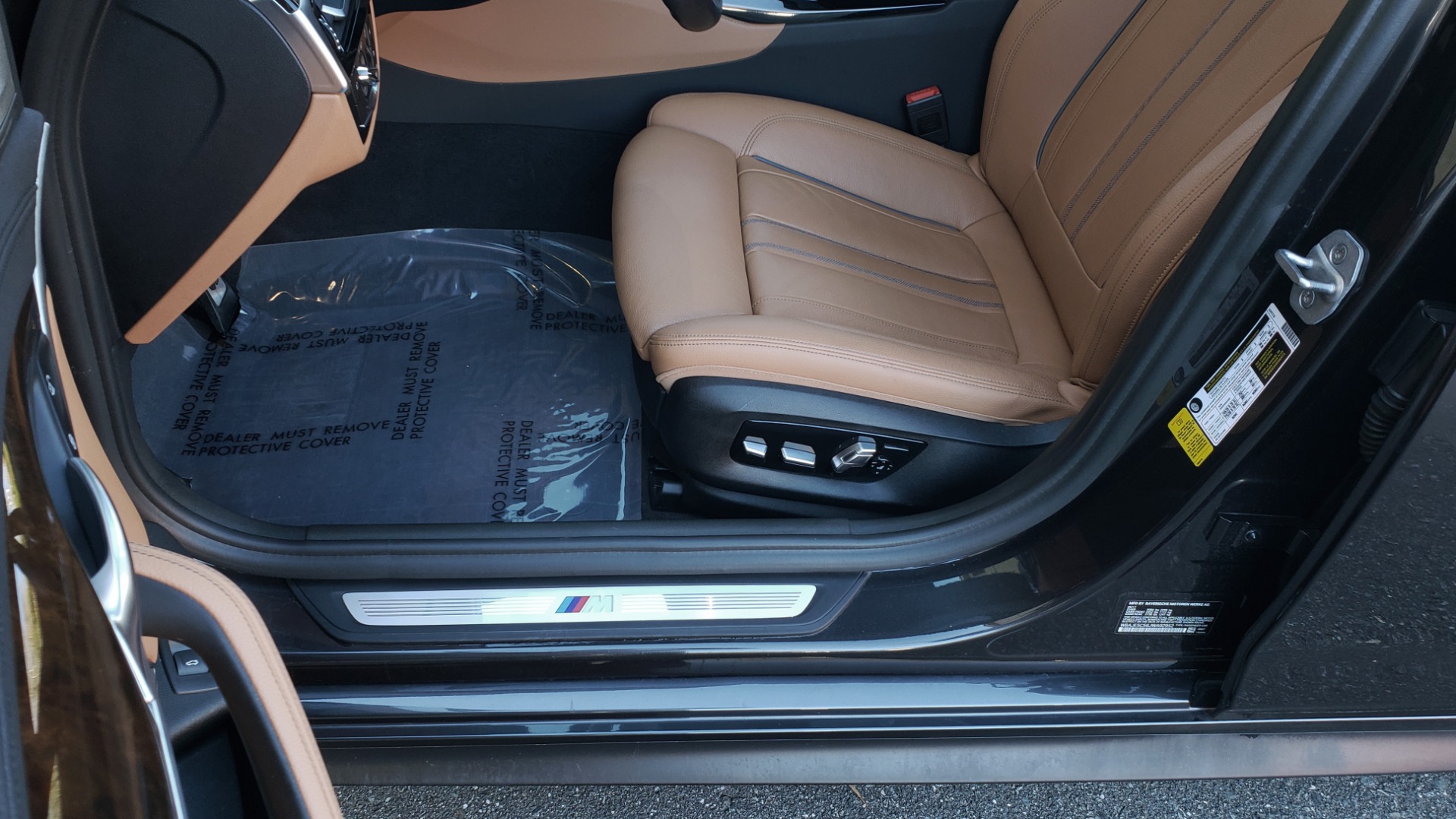 Used 2018 BMW 5 SERIES 540I M-SPORT / DRVR ASST / EXEC PKG / NAV / SUNROOF / HUD / REARVIEW for sale Sold at Formula Imports in Charlotte NC 28227 35