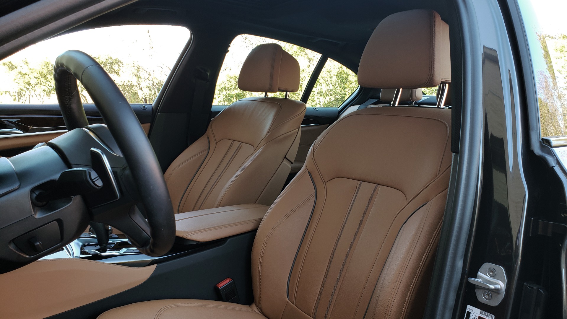 Used 2018 BMW 5 SERIES 540I M-SPORT / DRVR ASST / EXEC PKG / NAV / SUNROOF / HUD / REARVIEW for sale Sold at Formula Imports in Charlotte NC 28227 36