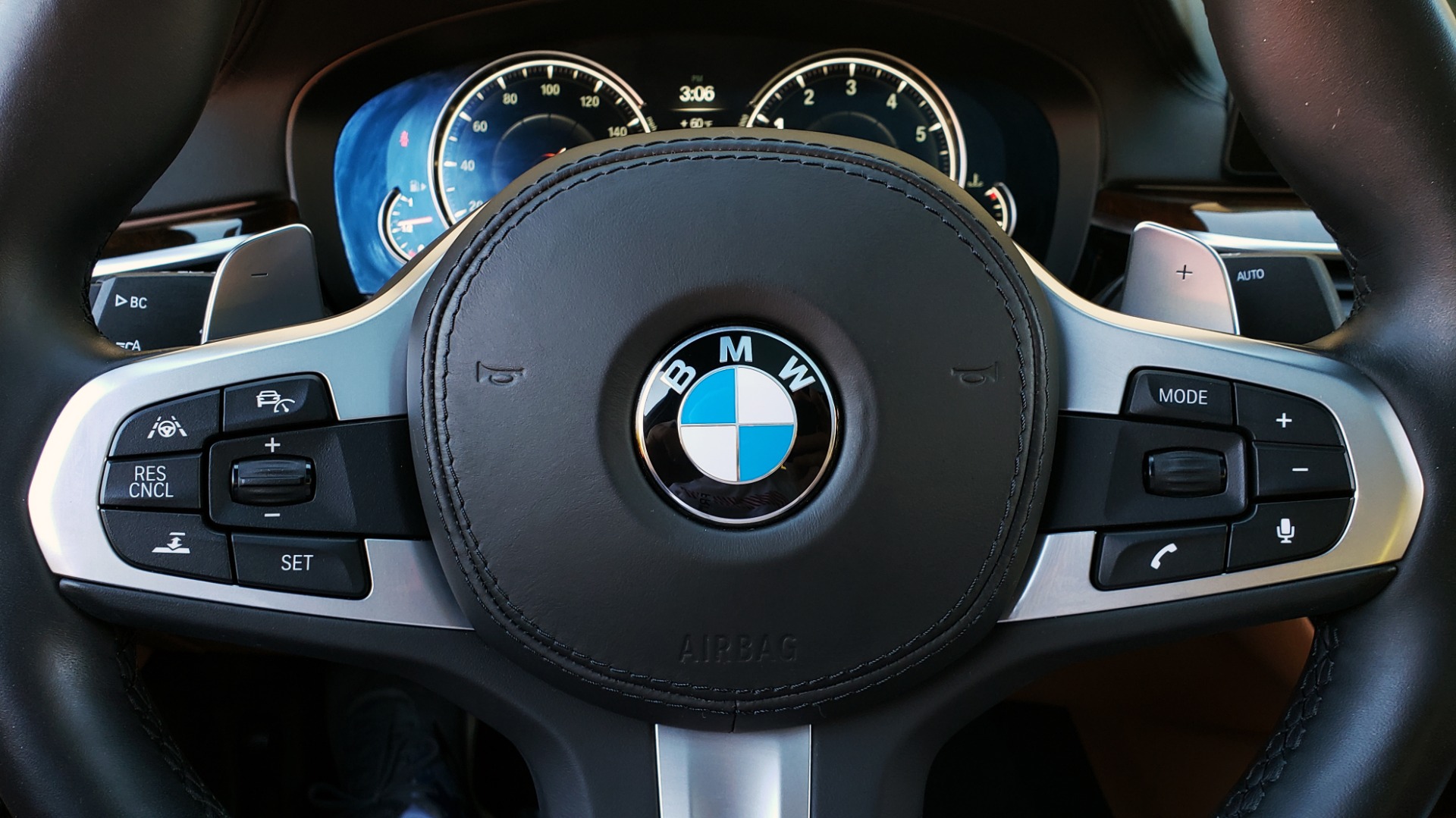 Used 2018 BMW 5 SERIES 540I M-SPORT / DRVR ASST / EXEC PKG / NAV / SUNROOF / HUD / REARVIEW for sale Sold at Formula Imports in Charlotte NC 28227 42