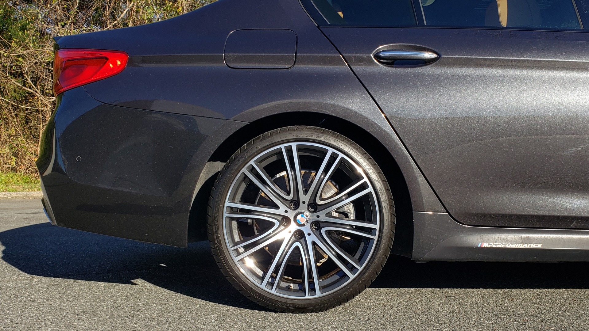 Used 2018 BMW 5 SERIES 540I M-SPORT / DRVR ASST / EXEC PKG / NAV / SUNROOF / HUD / REARVIEW for sale Sold at Formula Imports in Charlotte NC 28227 80