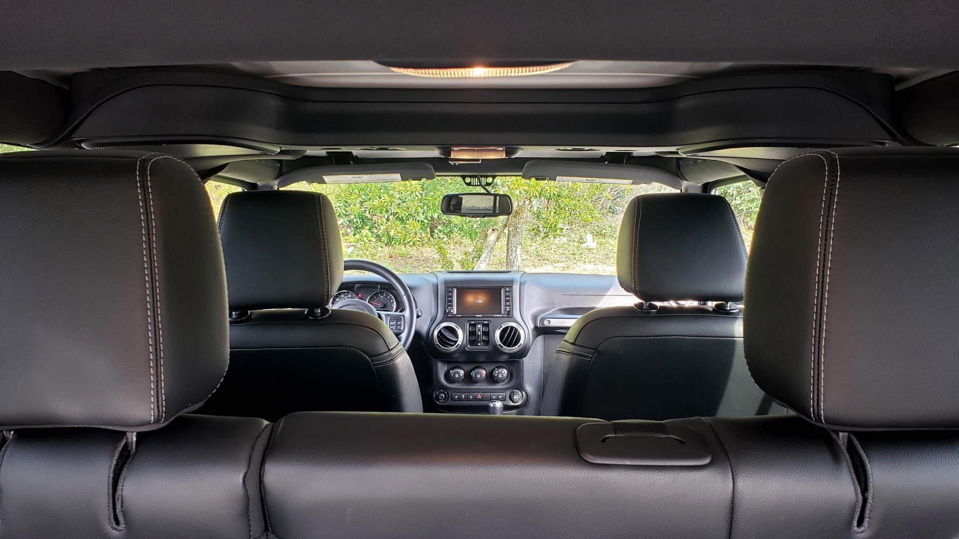 Used 2017 Jeep WRANGLER UNLIMITED SAHARA 4X4 / NAV / 3-PC FREEDOM TOP / 3.6L V6 / 5-SPD AUTO for sale Sold at Formula Imports in Charlotte NC 28227 27