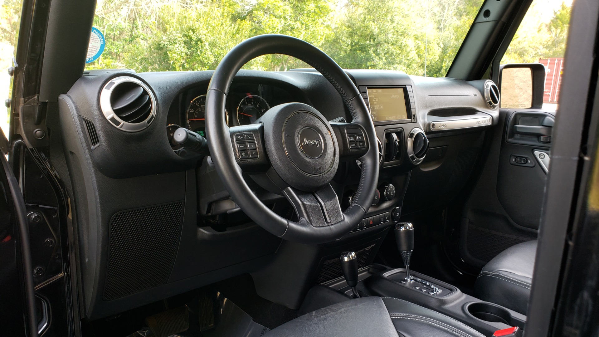 Used 2017 Jeep WRANGLER UNLIMITED SAHARA 4X4 / NAV / 3-PC FREEDOM TOP / 3.6L V6 / 5-SPD AUTO for sale Sold at Formula Imports in Charlotte NC 28227 34