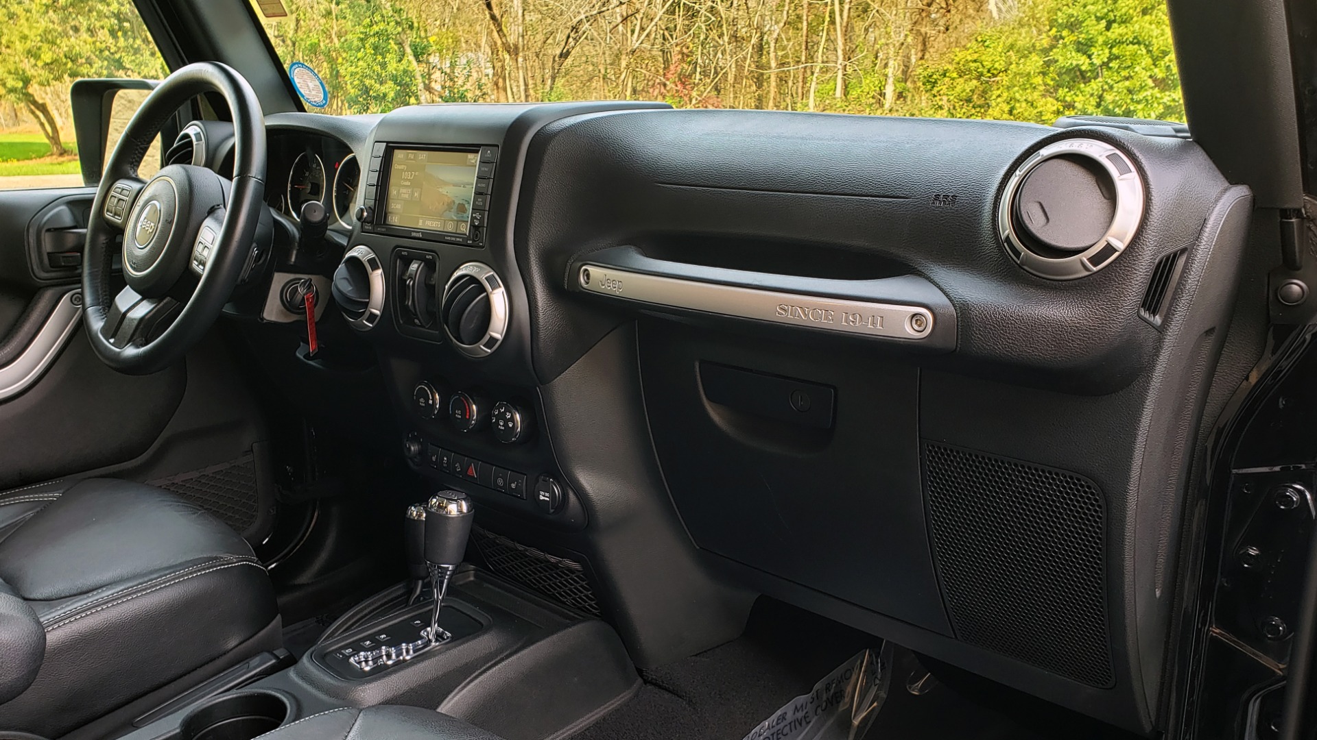 Used 2017 Jeep WRANGLER UNLIMITED SAHARA 4X4 / NAV / 3-PC FREEDOM TOP / 3.6L V6 / 5-SPD AUTO for sale Sold at Formula Imports in Charlotte NC 28227 58