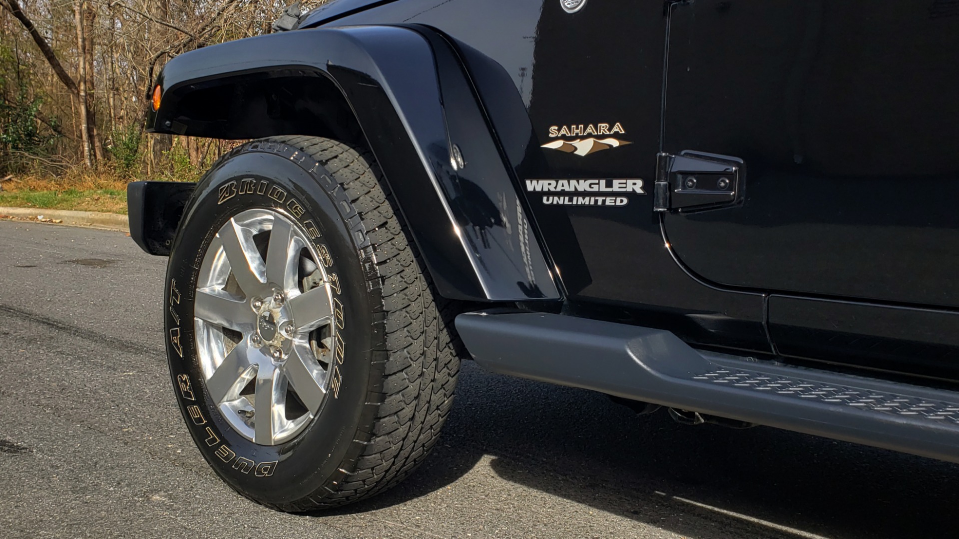Used 2017 Jeep WRANGLER UNLIMITED SAHARA 4X4 / NAV / 3-PC FREEDOM TOP / 3.6L V6 / 5-SPD AUTO for sale Sold at Formula Imports in Charlotte NC 28227 7