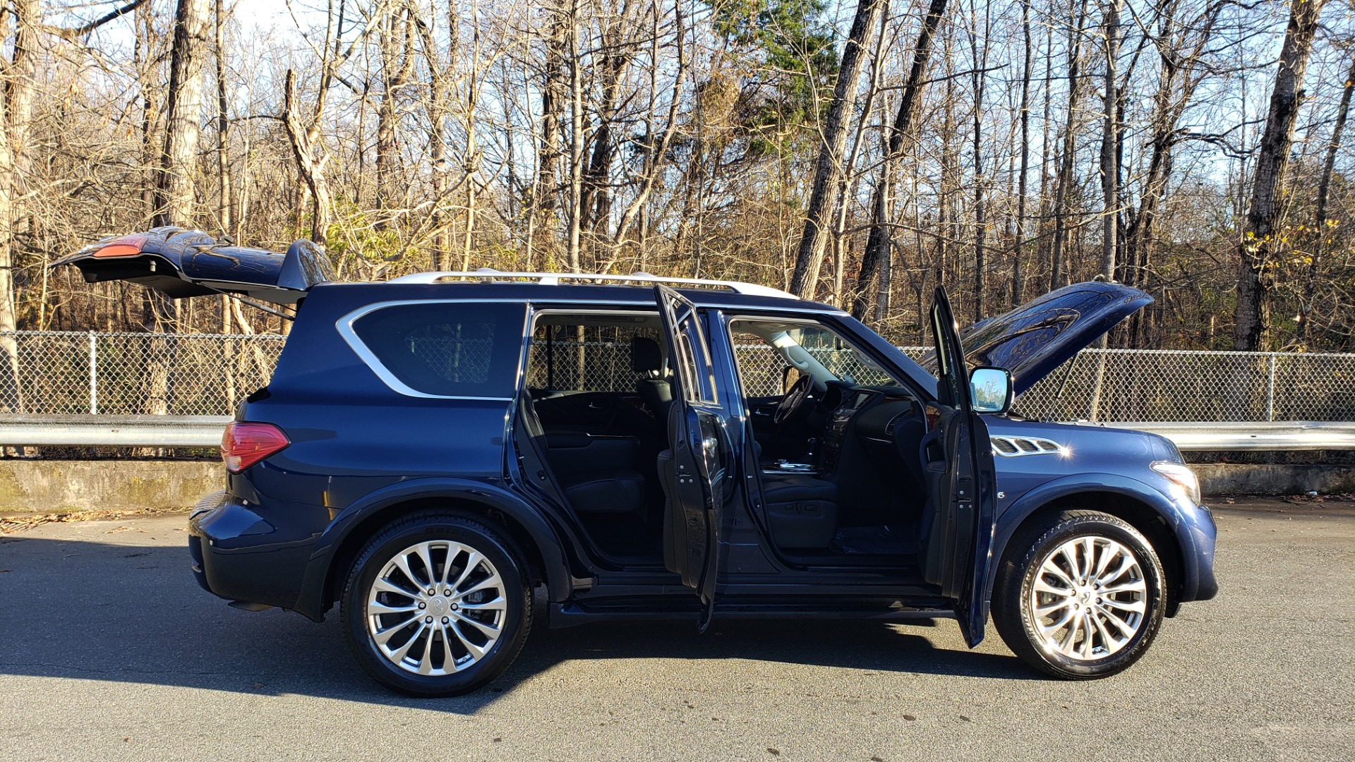 Used 2017 INFINITI QX80 4WD / NAV / SUNROOF / 3-ROW / THEATER PKG / REARVIEW for sale Sold at Formula Imports in Charlotte NC 28227 10