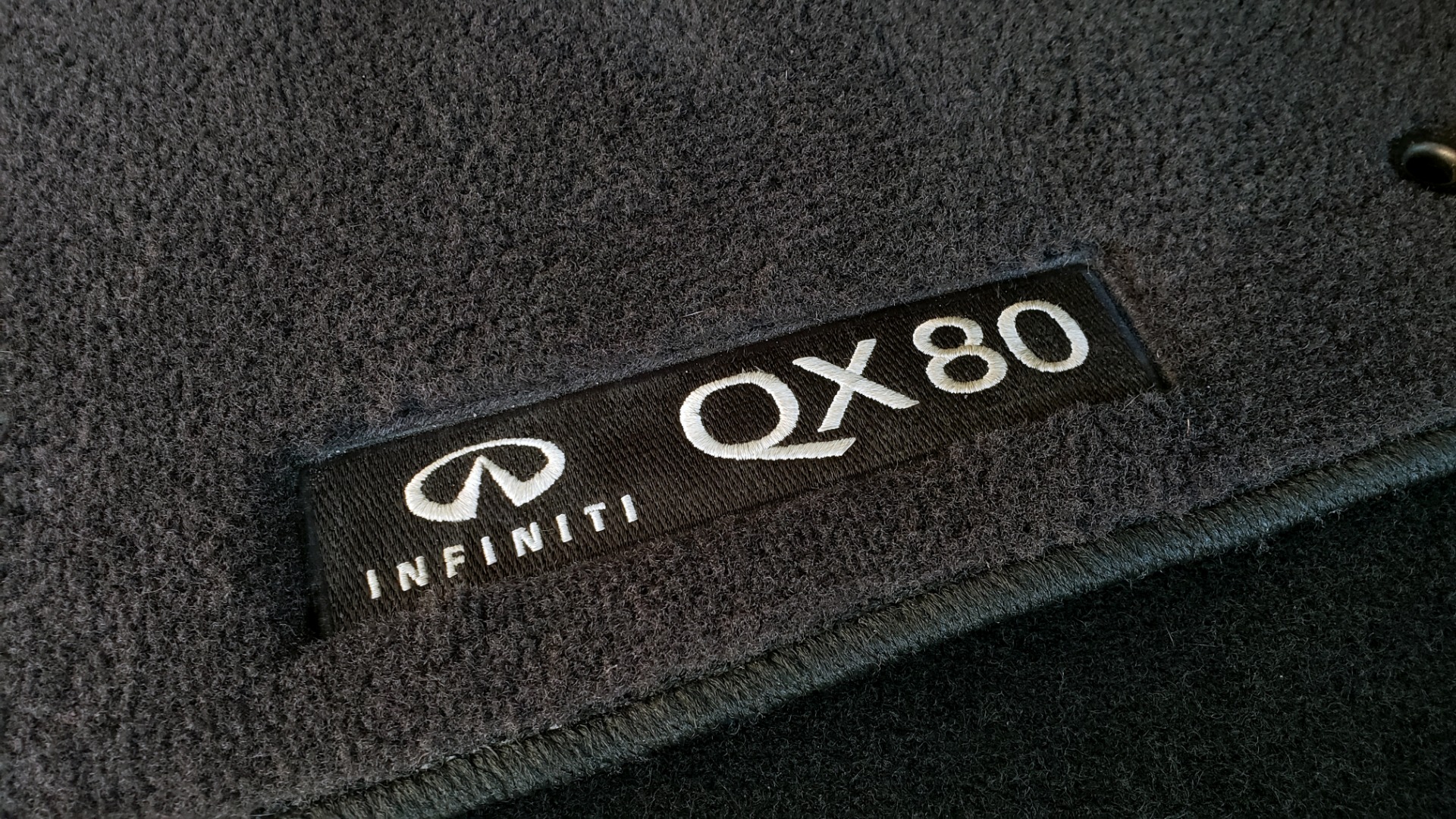 Used 2017 INFINITI QX80 4WD / NAV / SUNROOF / 3-ROW / THEATER PKG / REARVIEW for sale Sold at Formula Imports in Charlotte NC 28227 14