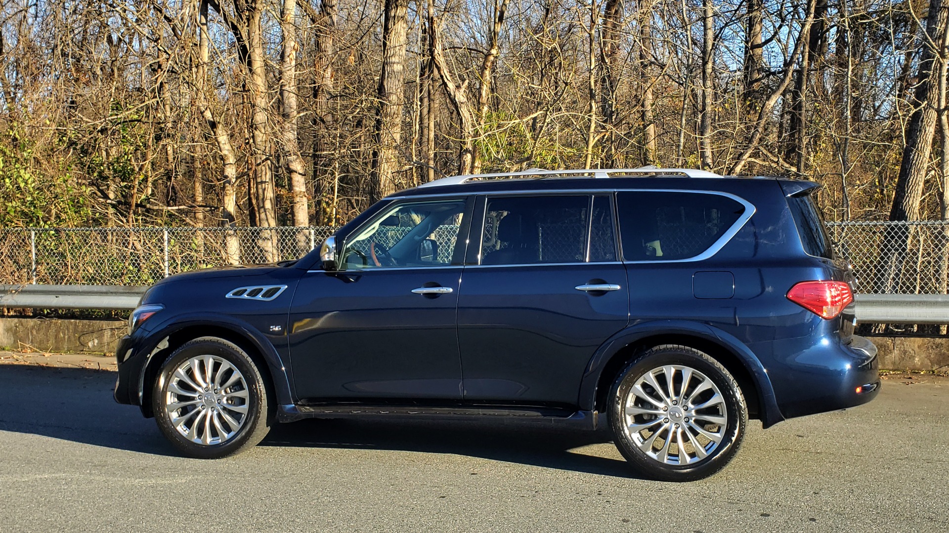 Used 2017 INFINITI QX80 4WD / NAV / SUNROOF / 3-ROW / THEATER PKG / REARVIEW for sale Sold at Formula Imports in Charlotte NC 28227 3
