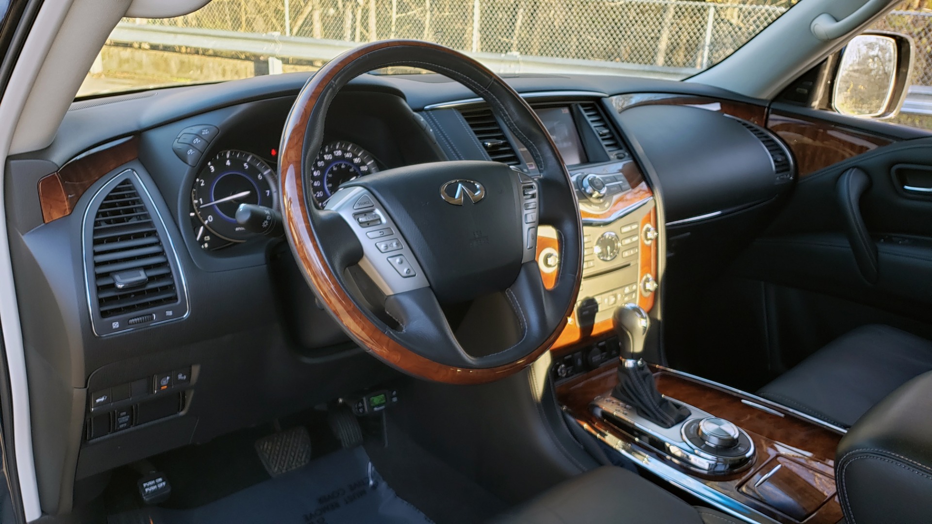 Used 2017 INFINITI QX80 4WD / NAV / SUNROOF / 3-ROW / THEATER PKG / REARVIEW for sale Sold at Formula Imports in Charlotte NC 28227 37