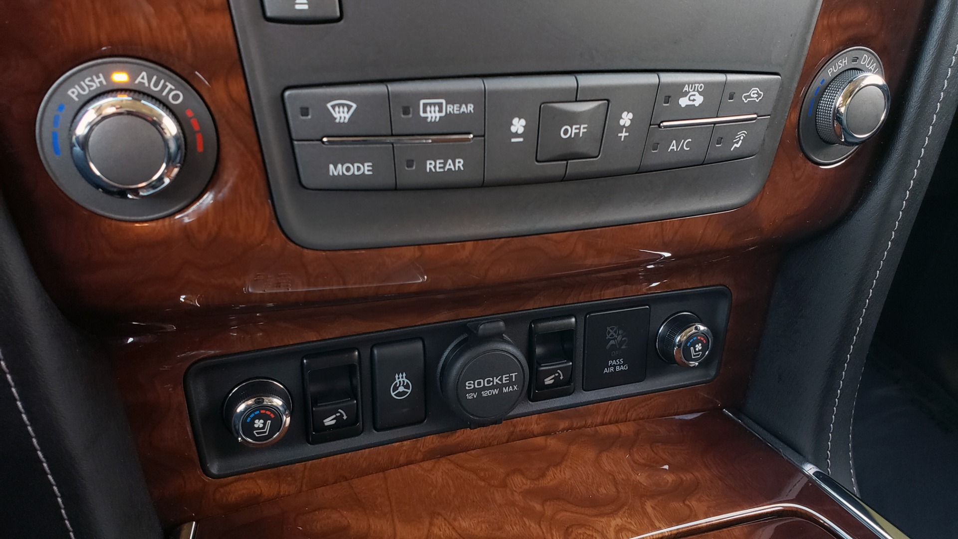 Used 2017 INFINITI QX80 4WD / NAV / SUNROOF / 3-ROW / THEATER PKG / REARVIEW for sale Sold at Formula Imports in Charlotte NC 28227 53