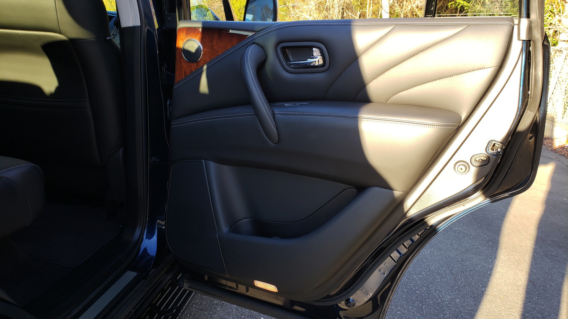 Used 2017 INFINITI QX80 4WD / NAV / SUNROOF / 3-ROW / THEATER PKG / REARVIEW for sale Sold at Formula Imports in Charlotte NC 28227 78