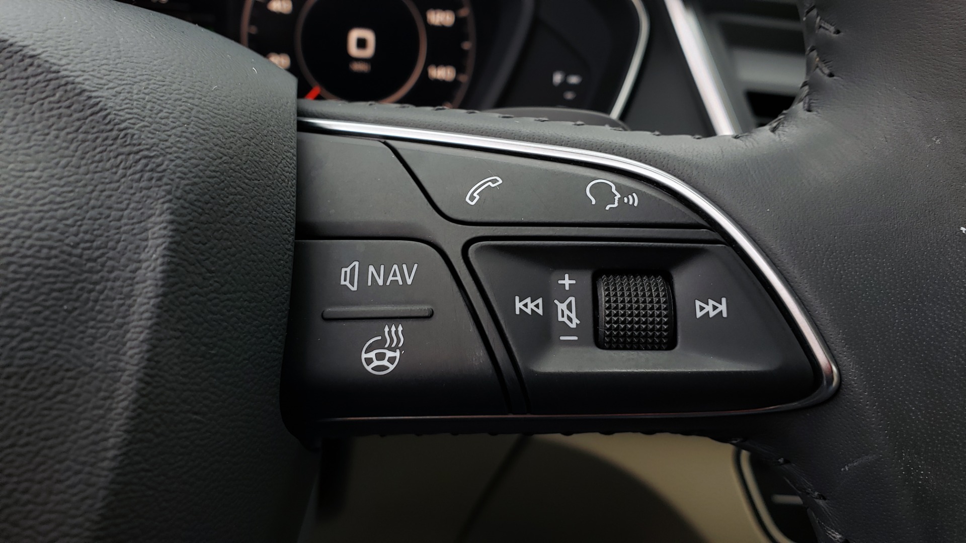 Used 2018 Audi Q5 PREMIUM PLUS / NAV PKG / SUNROOF / CLD WTHR / REARVIEW for sale Sold at Formula Imports in Charlotte NC 28227 48