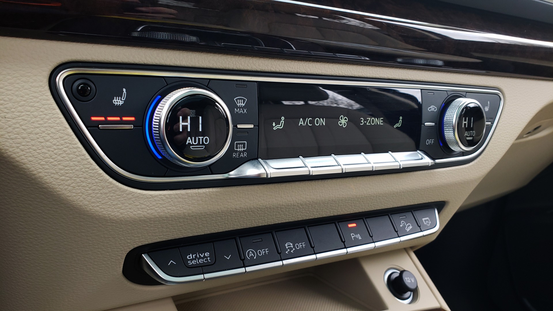 Used 2018 Audi Q5 PREMIUM PLUS / NAV PKG / SUNROOF / CLD WTHR / REARVIEW for sale Sold at Formula Imports in Charlotte NC 28227 55