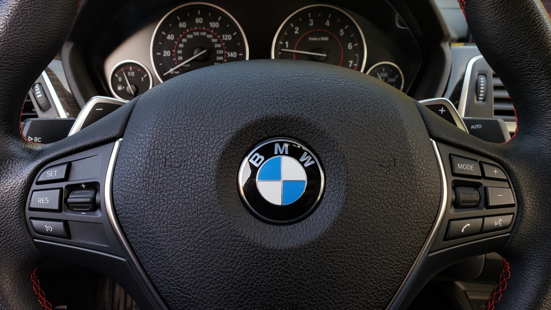 Used 2018 BMW 3 SERIES 330I XDRIVE / CONV PKG / NAV / HTD STS / SUNROOF / REARVIEW for sale Sold at Formula Imports in Charlotte NC 28227 35