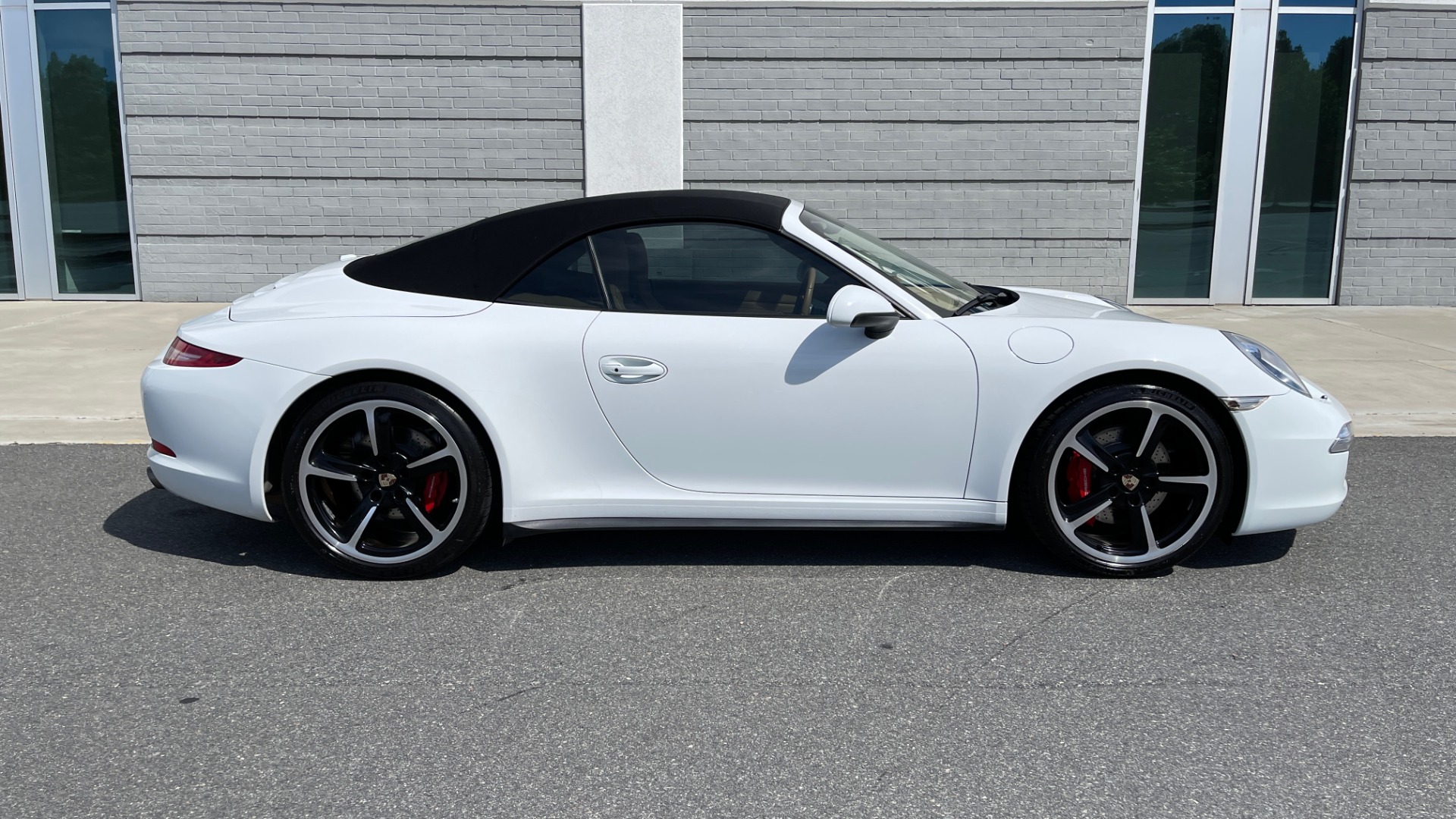 Used 2013 Porsche 911 CARRERA 4S CABRIOLET / PREMIUM PLUS / BOSE / PDK / PDLS for sale Sold at Formula Imports in Charlotte NC 28227 32
