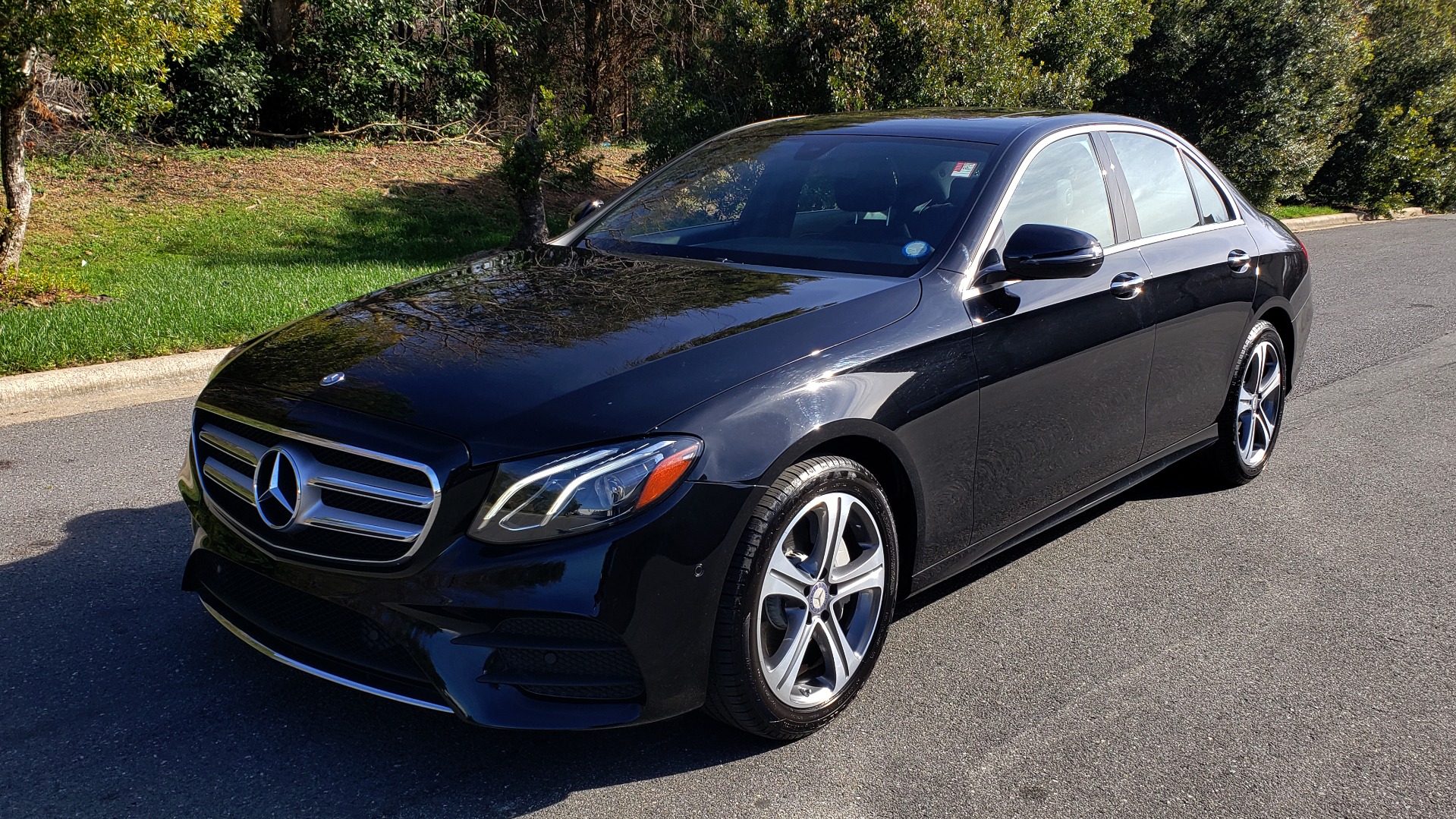 Used 2017 Mercedes-Benz E-CLASS E 300 PREMIUM / NAV / SUNROOF / BURMESTER / HTD STS / REARVIEW for sale Sold at Formula Imports in Charlotte NC 28227 1