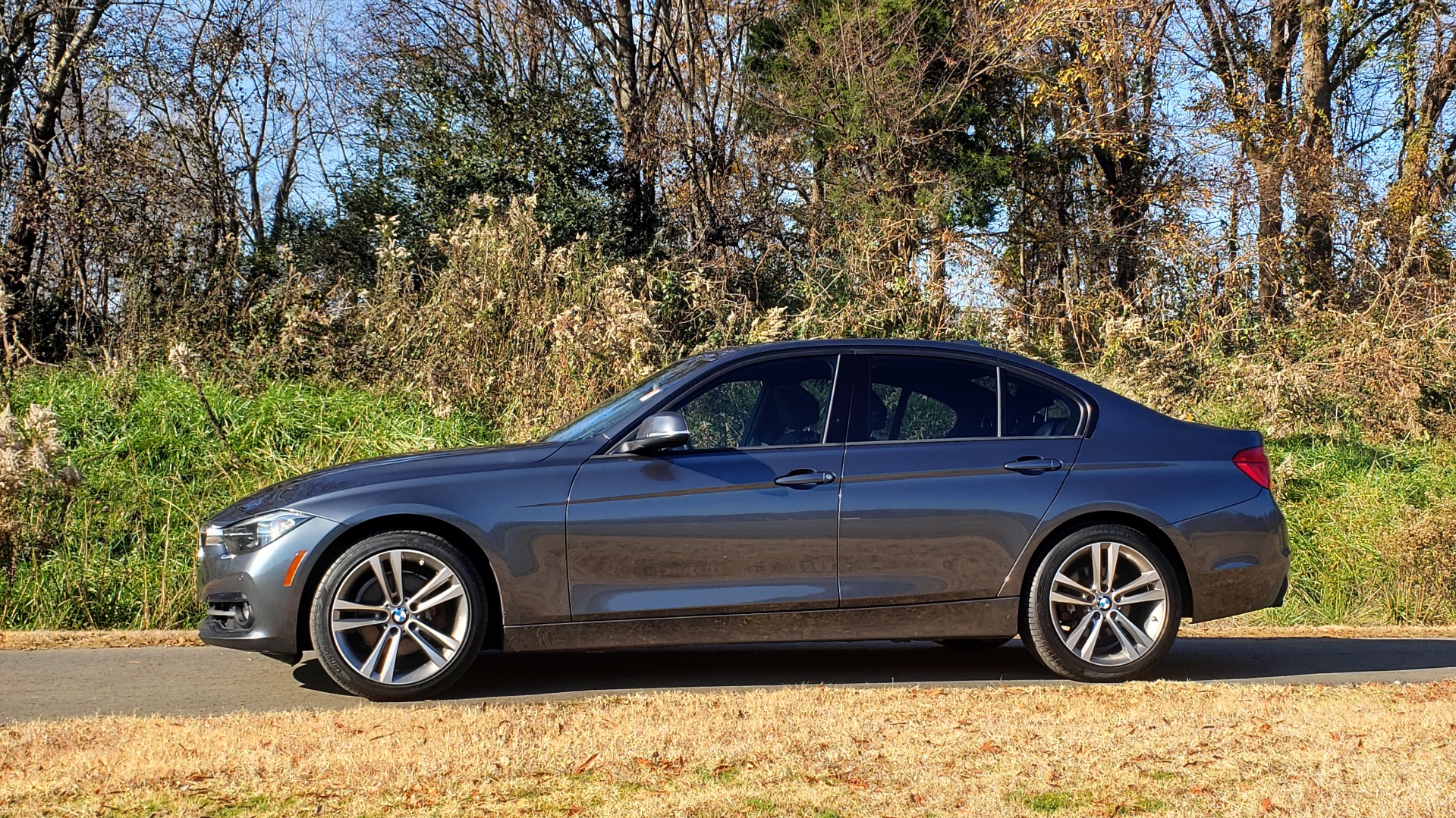 Used 2016 BMW 3 SERIES 328I / DRVR ASST / SUNROOF / PARK DIST CNTRL / REARVIEW for sale Sold at Formula Imports in Charlotte NC 28227 2