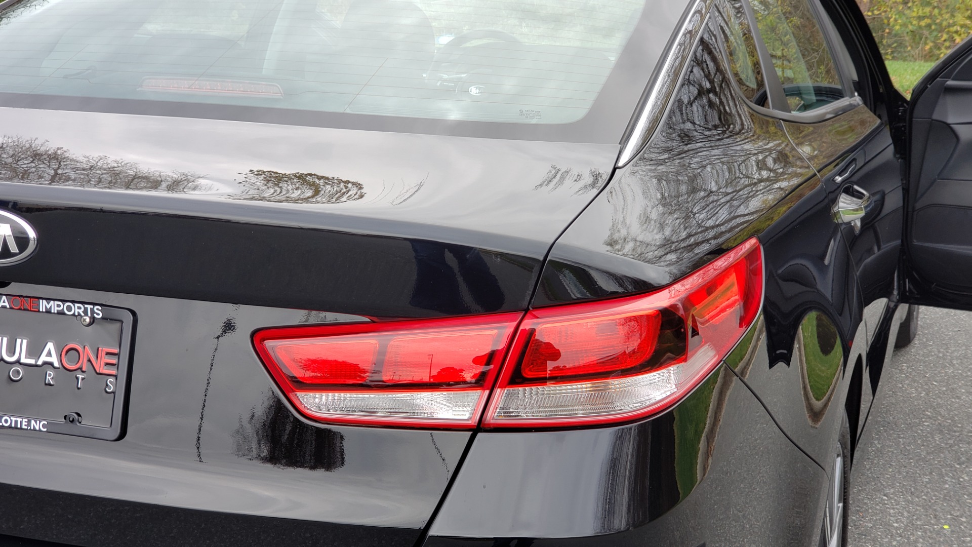 Used 2019 Kia OPTIMA LX AUTO / 2.4L 4-CYL / 6-SPD AUTO / REARVIEW / LOW MILES for sale Sold at Formula Imports in Charlotte NC 28227 26