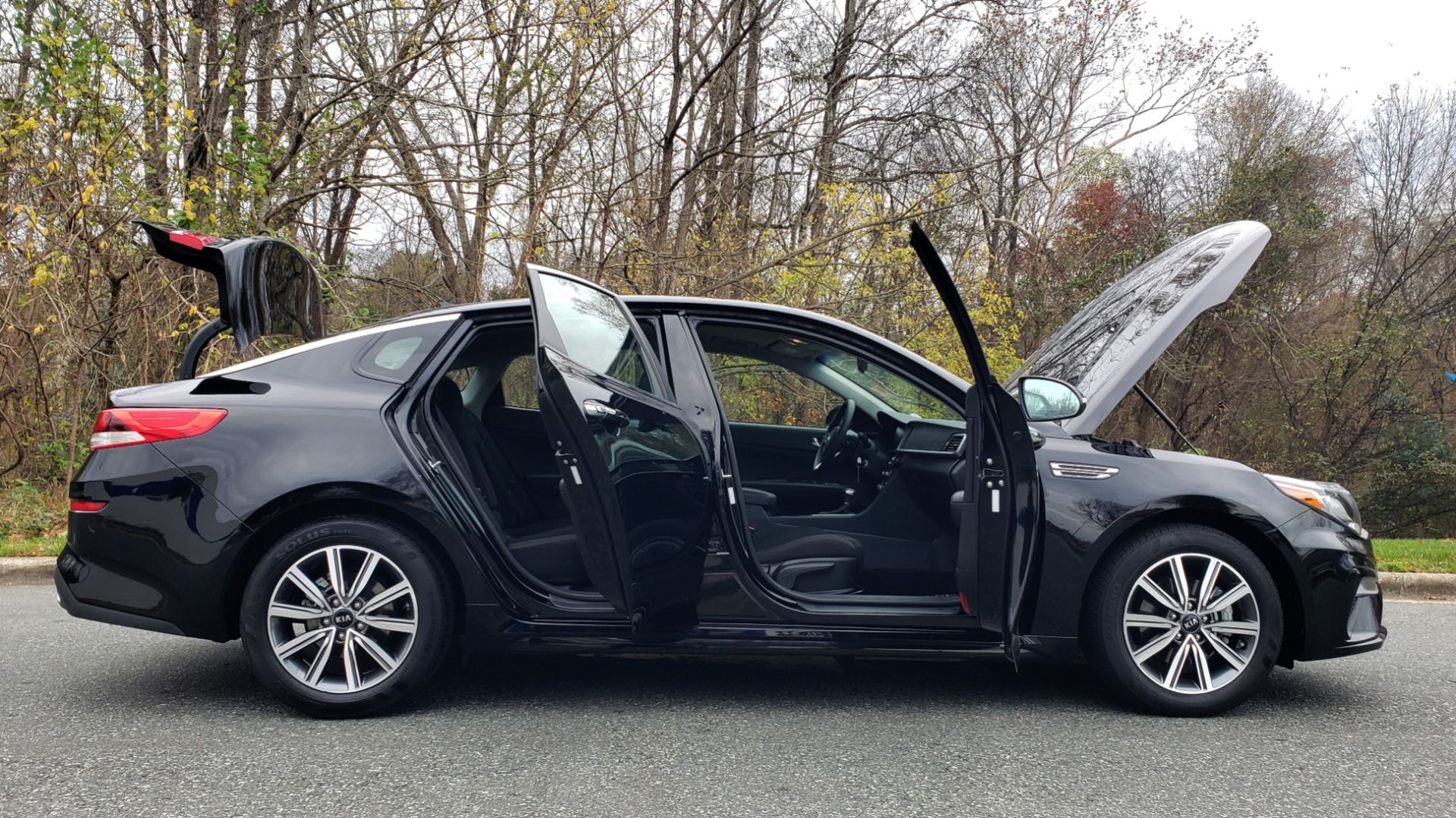 Used 2019 Kia OPTIMA LX AUTO / 2.4L 4-CYL / 6-SPD AUTO / REARVIEW / LOW MILES for sale Sold at Formula Imports in Charlotte NC 28227 9