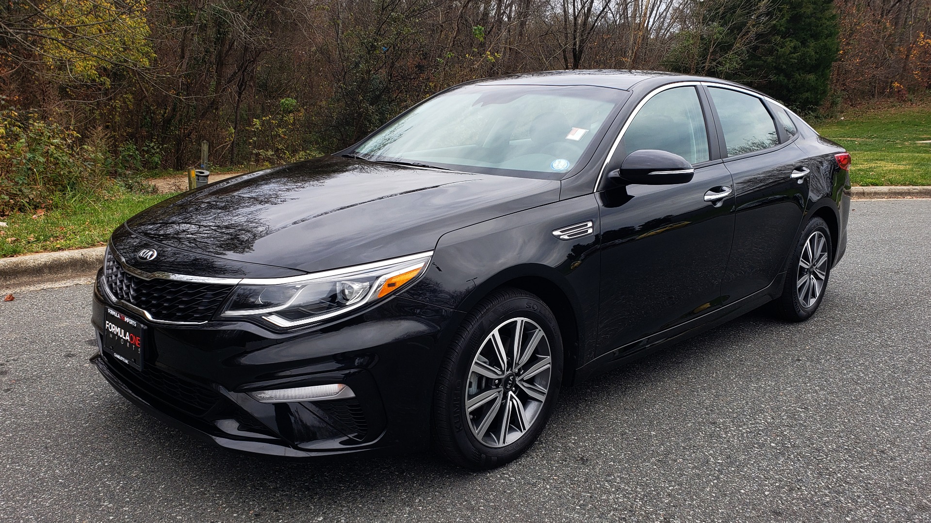 Used 2019 Kia OPTIMA LX AUTO / 2.4L 4-CYL / 6-SPD AUTO / REARVIEW / LOW MILES for sale Sold at Formula Imports in Charlotte NC 28227 1