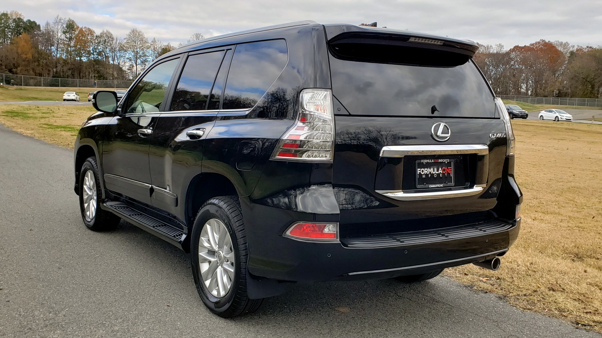 Used 2017 Lexus GX 460 PREMIUM / 4WD / NAV / SUNROOF / 3-ROW / BSM / REARVIEW for sale Sold at Formula Imports in Charlotte NC 28227 3
