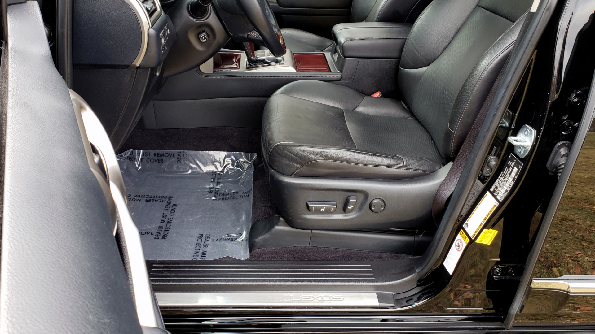Used 2017 Lexus GX 460 PREMIUM / 4WD / NAV / SUNROOF / 3-ROW / BSM / REARVIEW for sale Sold at Formula Imports in Charlotte NC 28227 33