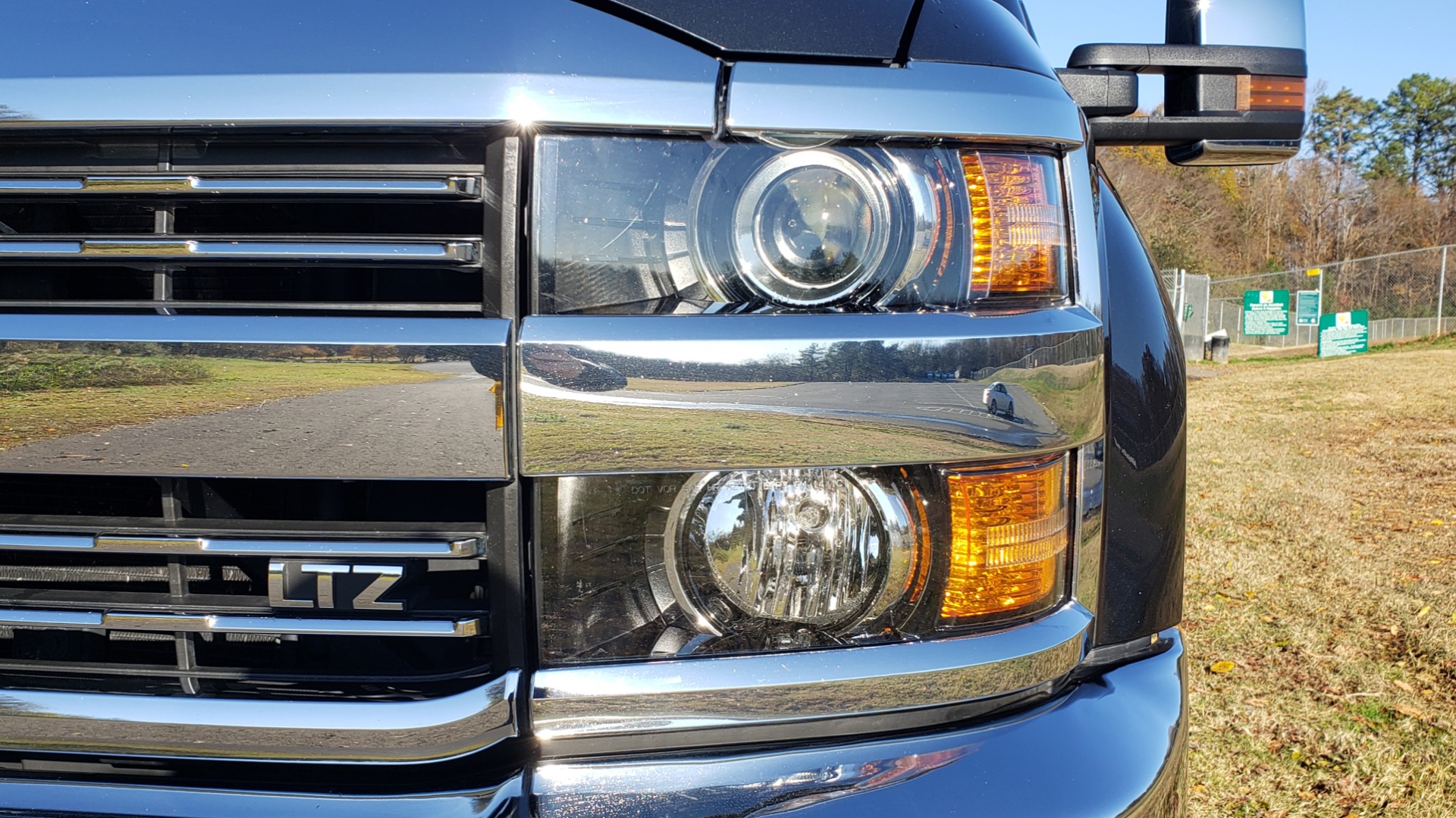 Used 2018 Chevrolet SILVERADO 2500HD LTZ 4WD CREWCAB / DURAMAX / ALLISON / NAV / BOSE / SUNROOF for sale Sold at Formula Imports in Charlotte NC 28227 11