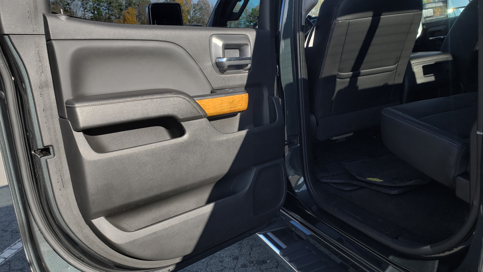 Used 2018 Chevrolet SILVERADO 2500HD LTZ 4WD CREWCAB / DURAMAX / ALLISON / NAV / BOSE / SUNROOF for sale Sold at Formula Imports in Charlotte NC 28227 62