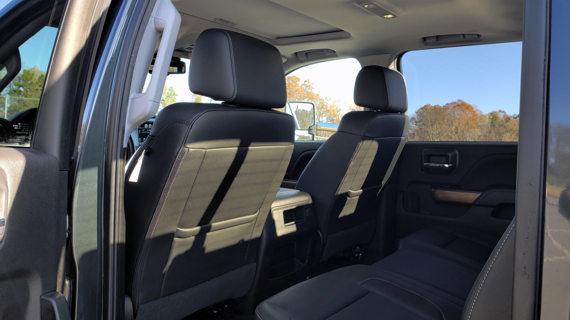 Used 2018 Chevrolet SILVERADO 2500HD LTZ 4WD CREWCAB / DURAMAX / ALLISON / NAV / BOSE / SUNROOF for sale Sold at Formula Imports in Charlotte NC 28227 64