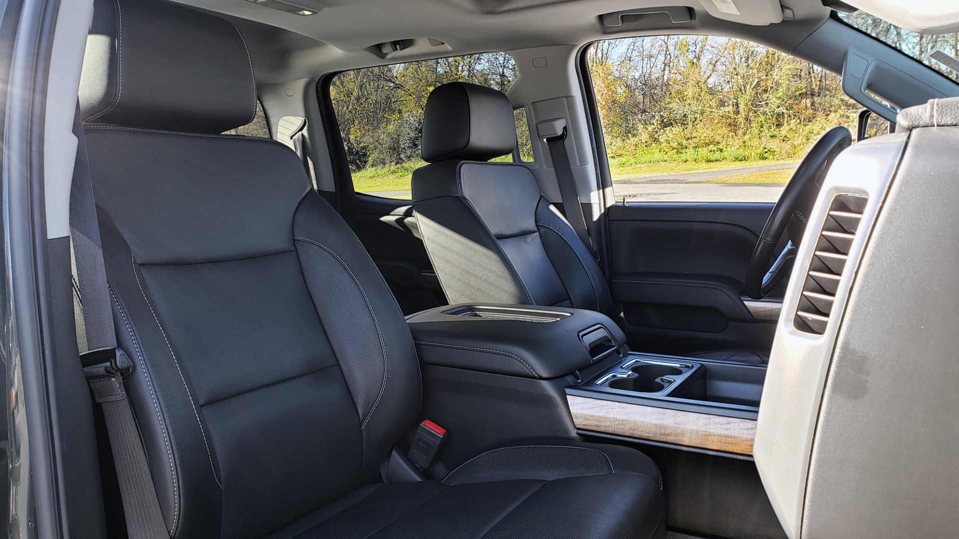 Used 2018 Chevrolet SILVERADO 2500HD LTZ 4WD CREWCAB / DURAMAX / ALLISON / NAV / BOSE / SUNROOF for sale Sold at Formula Imports in Charlotte NC 28227 69