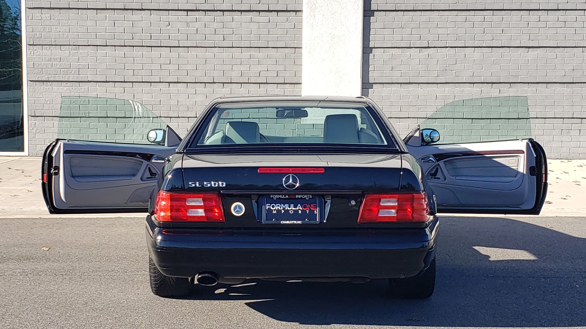 Used 1999 Mercedes-Benz SL-CLASS ROADSTER / 5.0L V8 (302HP) / 5-SPD AUTO / 18IN WHEELS for sale Sold at Formula Imports in Charlotte NC 28227 20