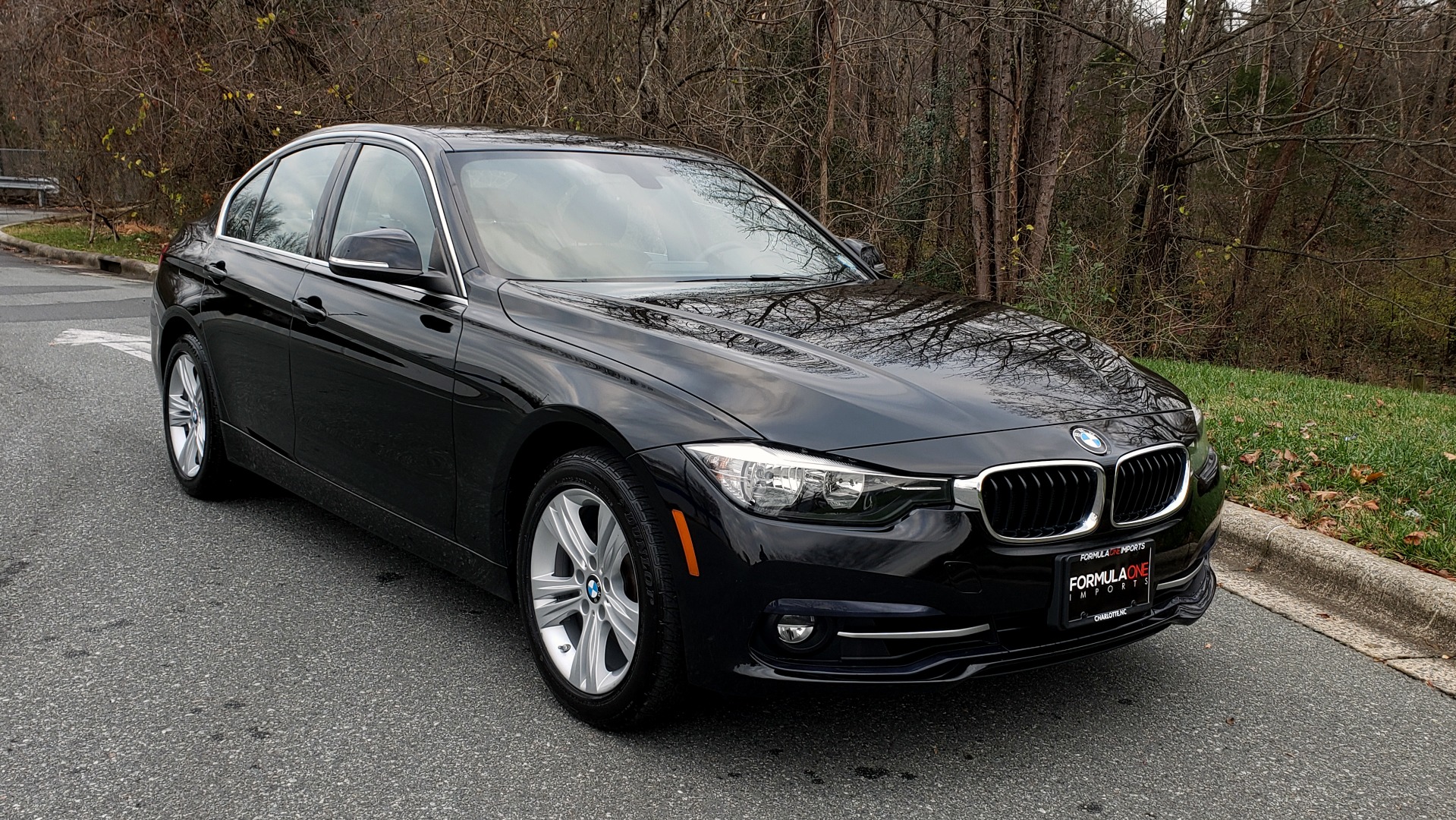Used 2017 BMW 3 SERIES 330I XDRIVE / AWD / HEATED SEATS / LOW MILES for sale Sold at Formula Imports in Charlotte NC 28227 4